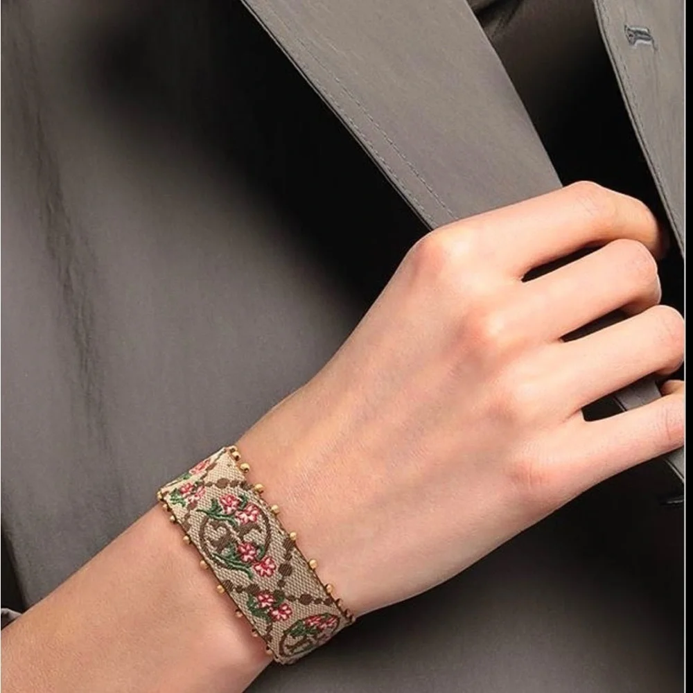 NWT Authentic Tory Burch T-Monogram Logo & Floral Embroidery Slider Bracelet